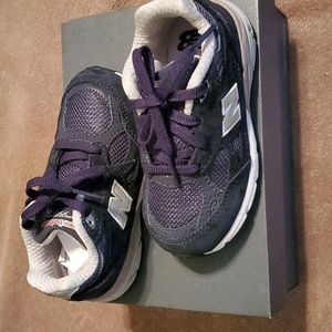 Toddler boy- New balance sneakers